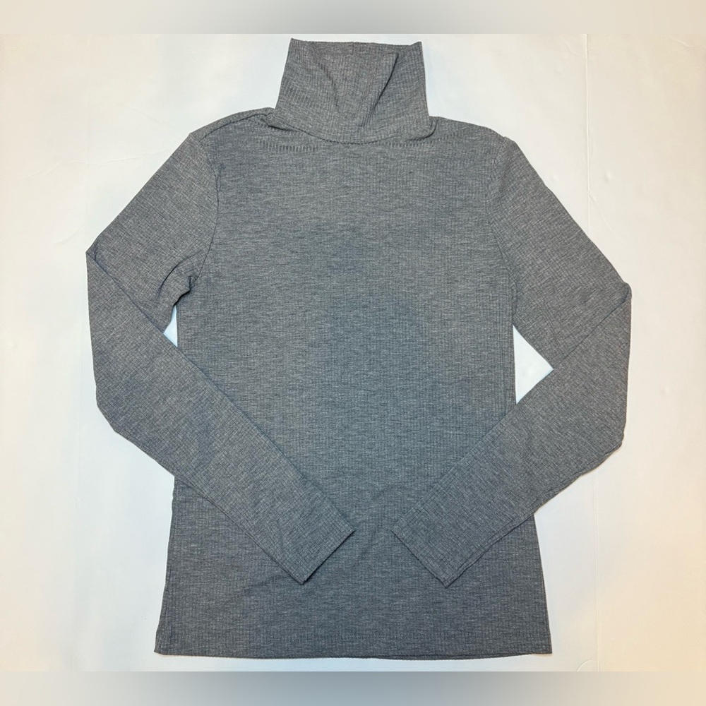 H&M Ribbed Fitted Turtleneck Top Gray Long Sleeve Sweater Size S